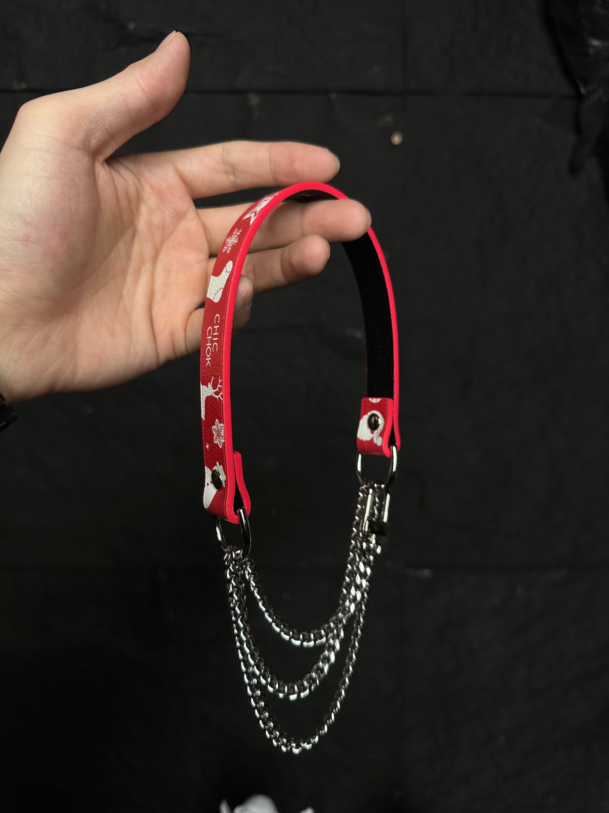 CHIC CHOK Christmas Choker – Embrace the Festive Spirit with Style