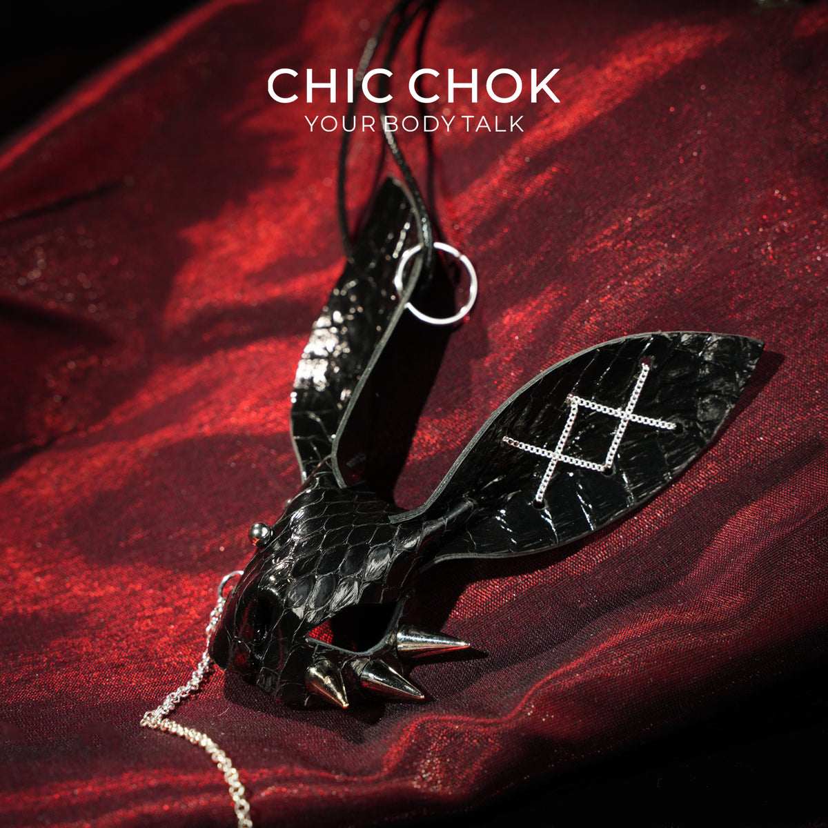 CHICCHOK Punk Bunny | Colar de Pelo de Pônei Genuíno e Pele de Cobra | Charm Gótico em Couro