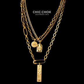 Collana a strati Capricorno con medaglia a stella e catena in oro CHICCHOK | Catena cubana vintage a 3 livelli | Tarocchi, moneta zodiacale e ciondolo a stella in rilievo, gioielli astrologici