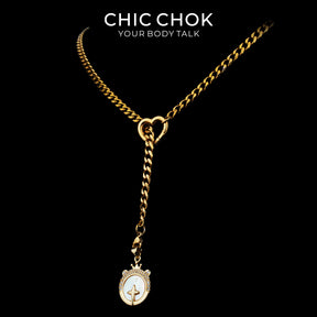 Collier cravate en Y Whispering Selene CHICCHOK | Chaîne dorée à maillons cubains en acier inoxydable avec cœur | Pendentif lune astrologique en nacre et strass décliné en 12 signes du zodiaque