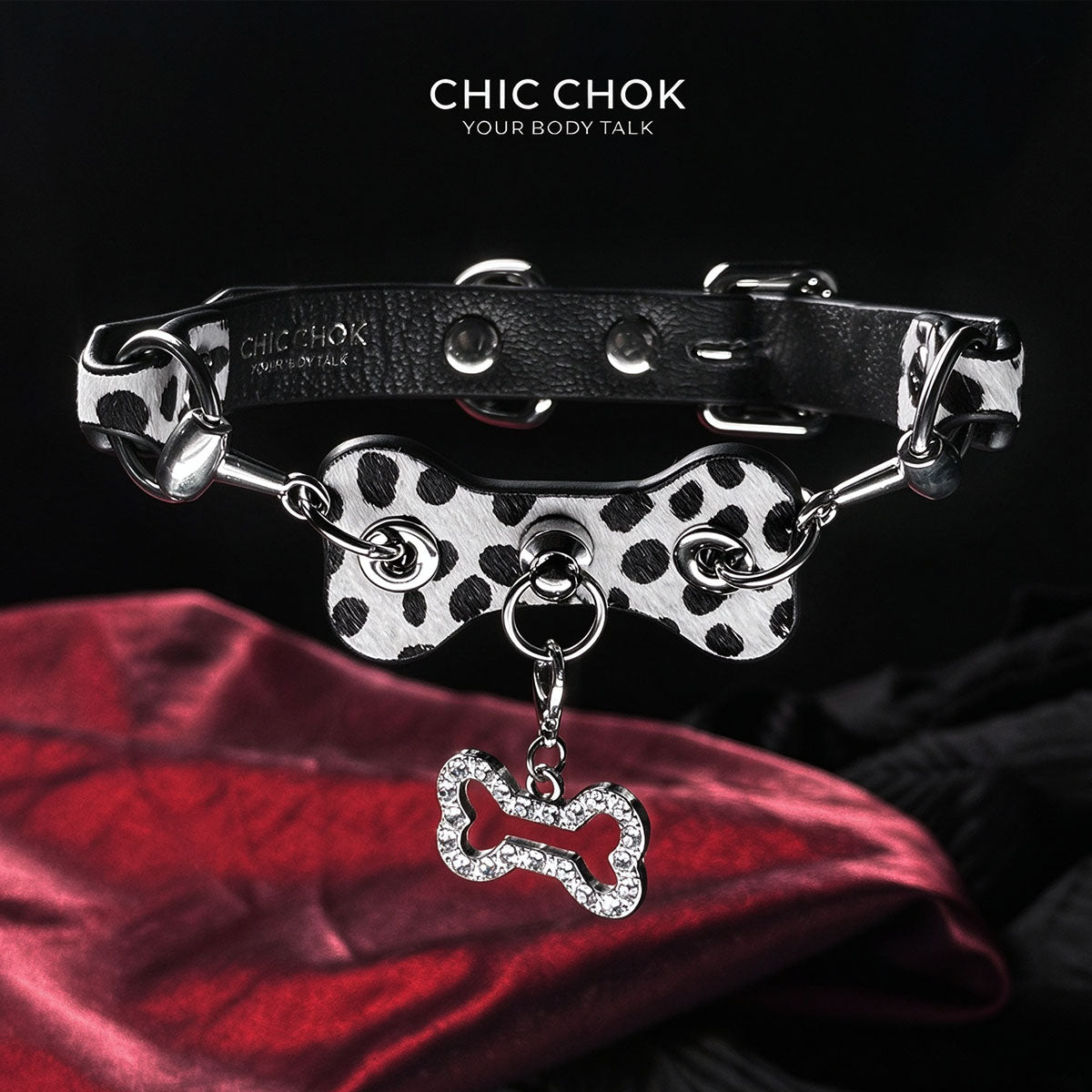 CHICCHOK [Spotty Pup] - klasyczny modowy regulowany choker z końskiego włosia w czarne kropki