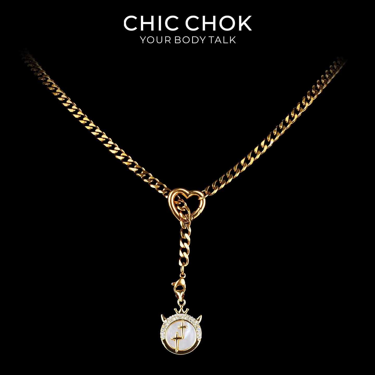 Collier cravate en Y Whispering Selene CHICCHOK | Chaîne dorée à maillons cubains en acier inoxydable avec cœur | Pendentif lune astrologique en nacre et strass décliné en 12 signes du zodiaque