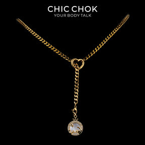 Collier cravate en Y Whispering Selene CHICCHOK | Chaîne dorée à maillons cubains en acier inoxydable avec cœur | Pendentif lune astrologique en nacre et strass décliné en 12 signes du zodiaque