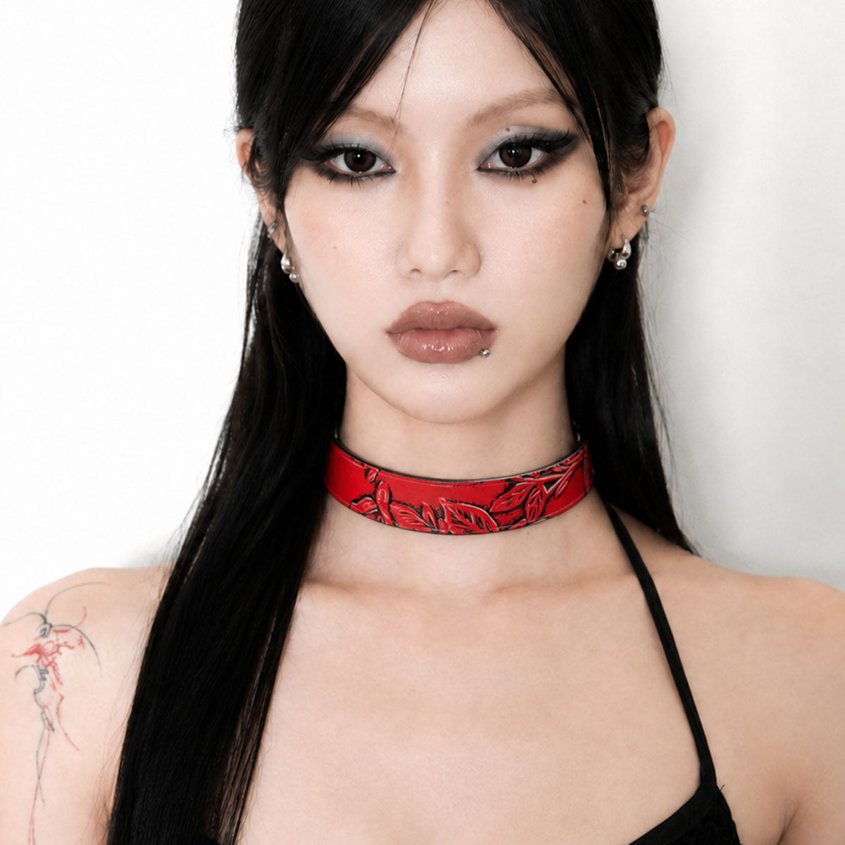 CHICCHOK [Breathless] Pulling Fashion and Fun Choker(Black and Red Pattern)