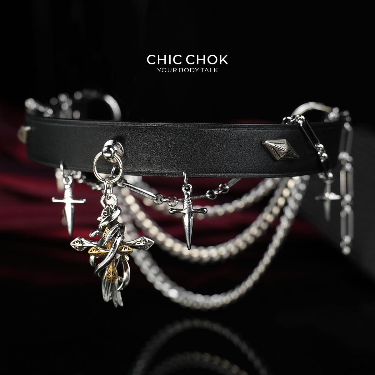 Ras-de-cou en cuir véritable CHICCHOK Cloister Sunset | Collier pendentif croix gothique à épines | Bijou techwear subversif luxe baroque avec dagues