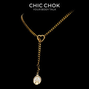 Collier cravate en Y Whispering Selene CHICCHOK | Chaîne dorée à maillons cubains en acier inoxydable avec cœur | Pendentif lune astrologique en nacre et strass décliné en 12 signes du zodiaque