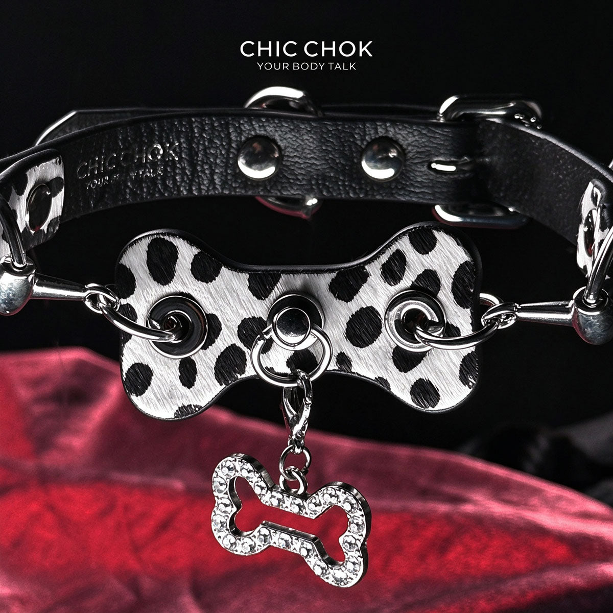 CHICCHOK [Spotty Pup] - klasyczny modowy regulowany choker z końskiego włosia w czarne kropki