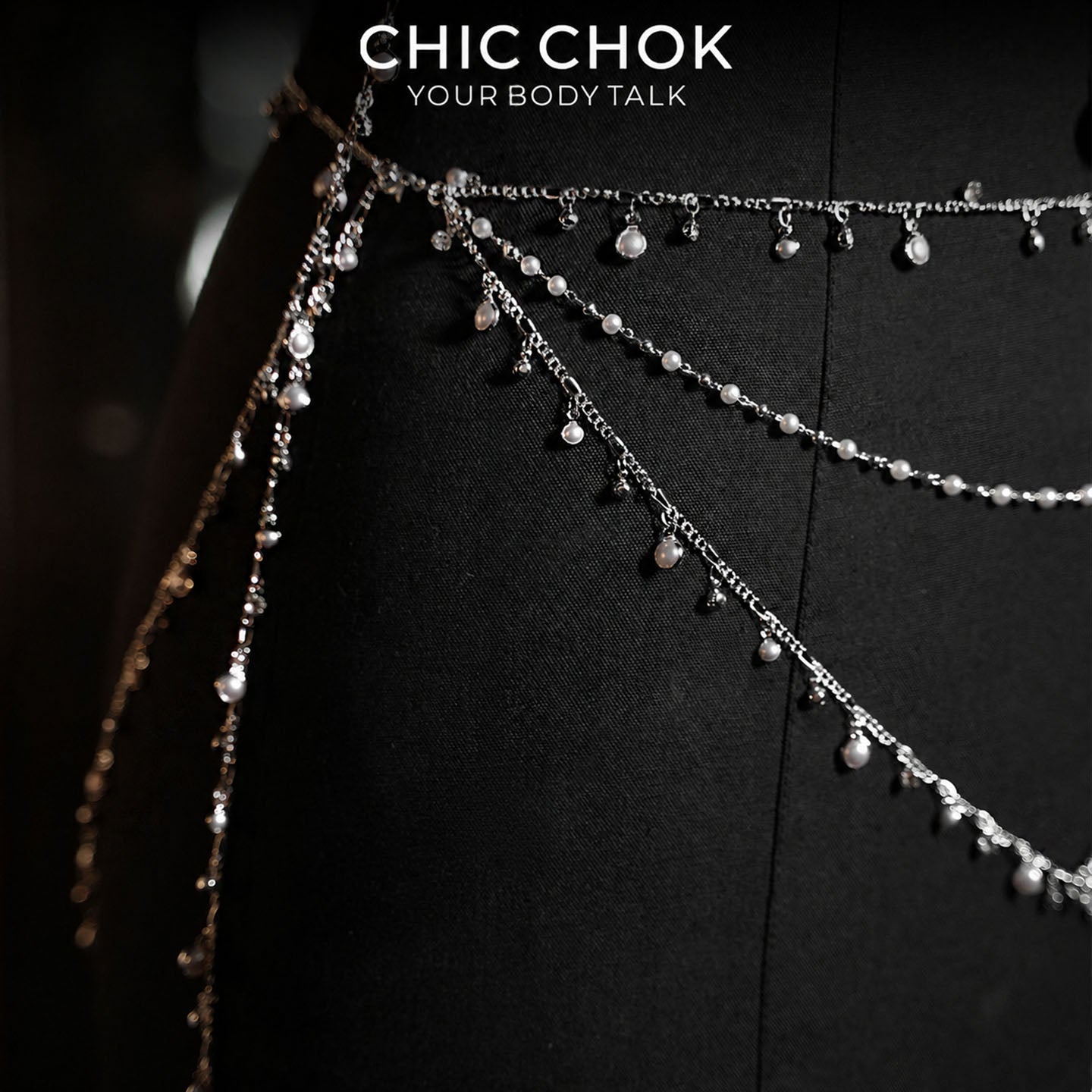 CHICCHOK Crown of the Night Queen | Srebrny zestaw łańcuszków na ciało z kryształami | Gotycka uprząż z kompasem i intymnymi dzwoneczkami