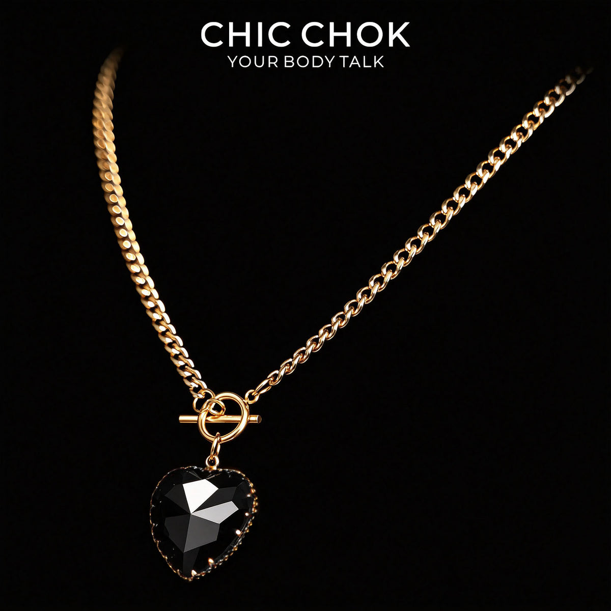 CHICCHOK 크림슨 하트 Y-래리어트 목걸이 | 골드 스테인레스 스틸 OT 토글 체인 | 다크 코케트 면 처리된 레진 하트 펜던트 주얼리