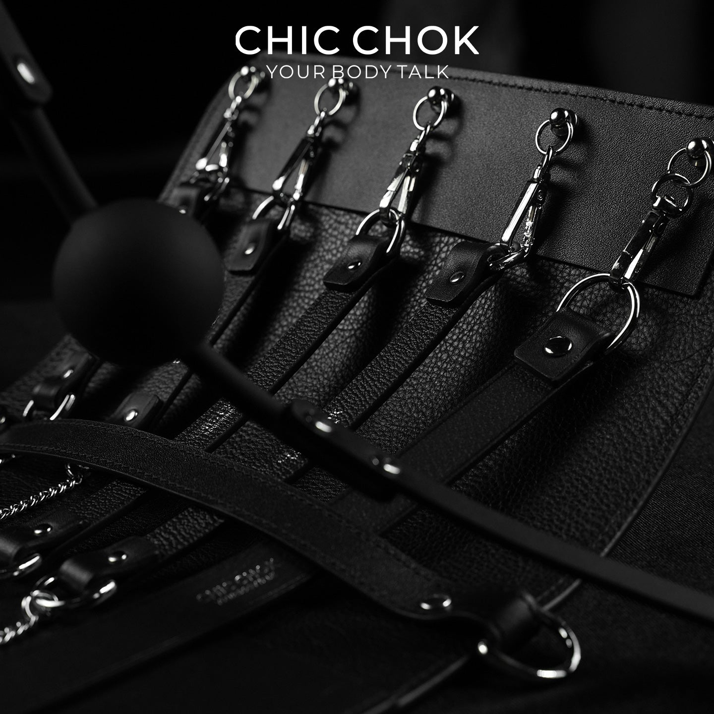 CHICCHOK Breathless Handchain Anklet Set