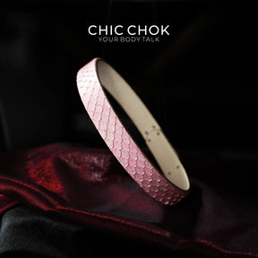 CHICCHOK - Kelly buckle Dimple Choker