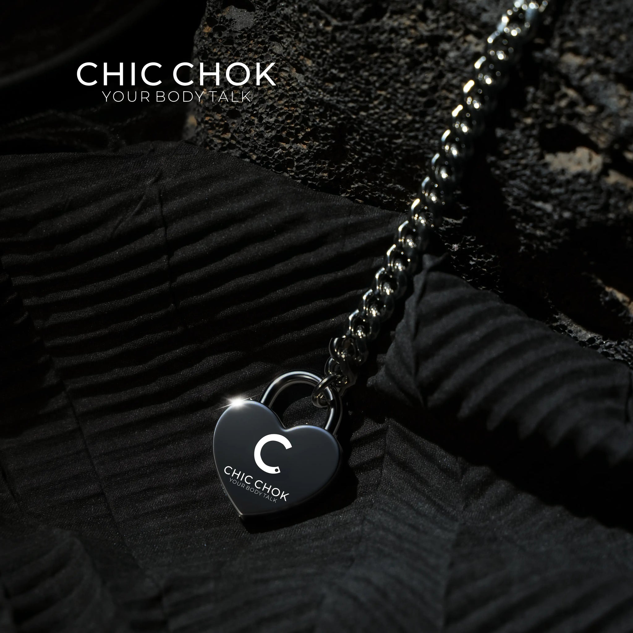 CHICCHOK [Breathless] Fashion Black with Thick Chains, Movable Pulling Chain Daily Wear Leather Necklace Choker versatile wear(With love lock)