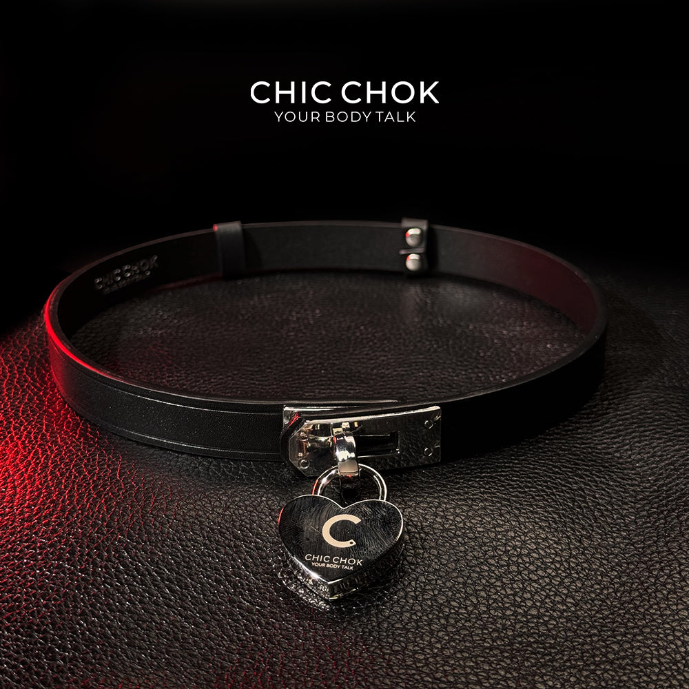 CHICCHOK [The Minimalism] - Classic Front Closure Customize Non-adjustable Fashion Choker(With a love lock)