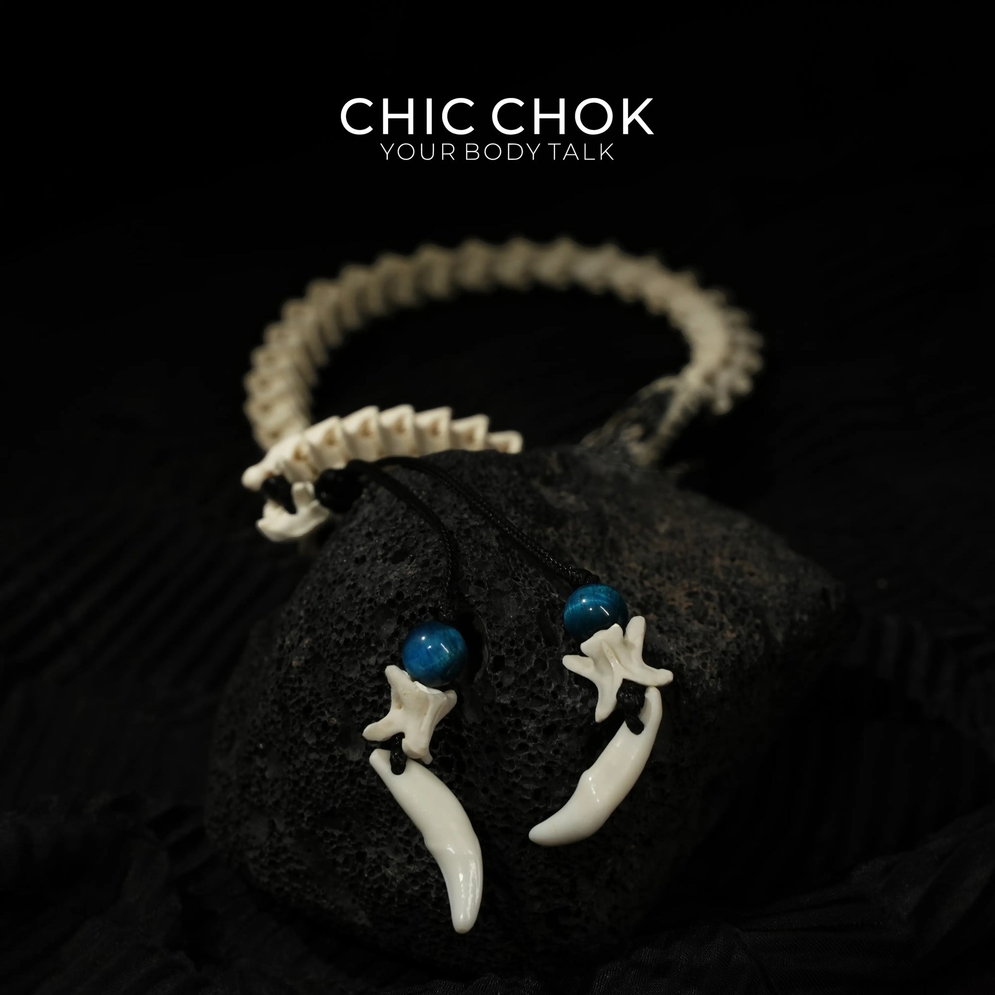 CHIC CHOK Bone Serpent Embracing Sapphire Star