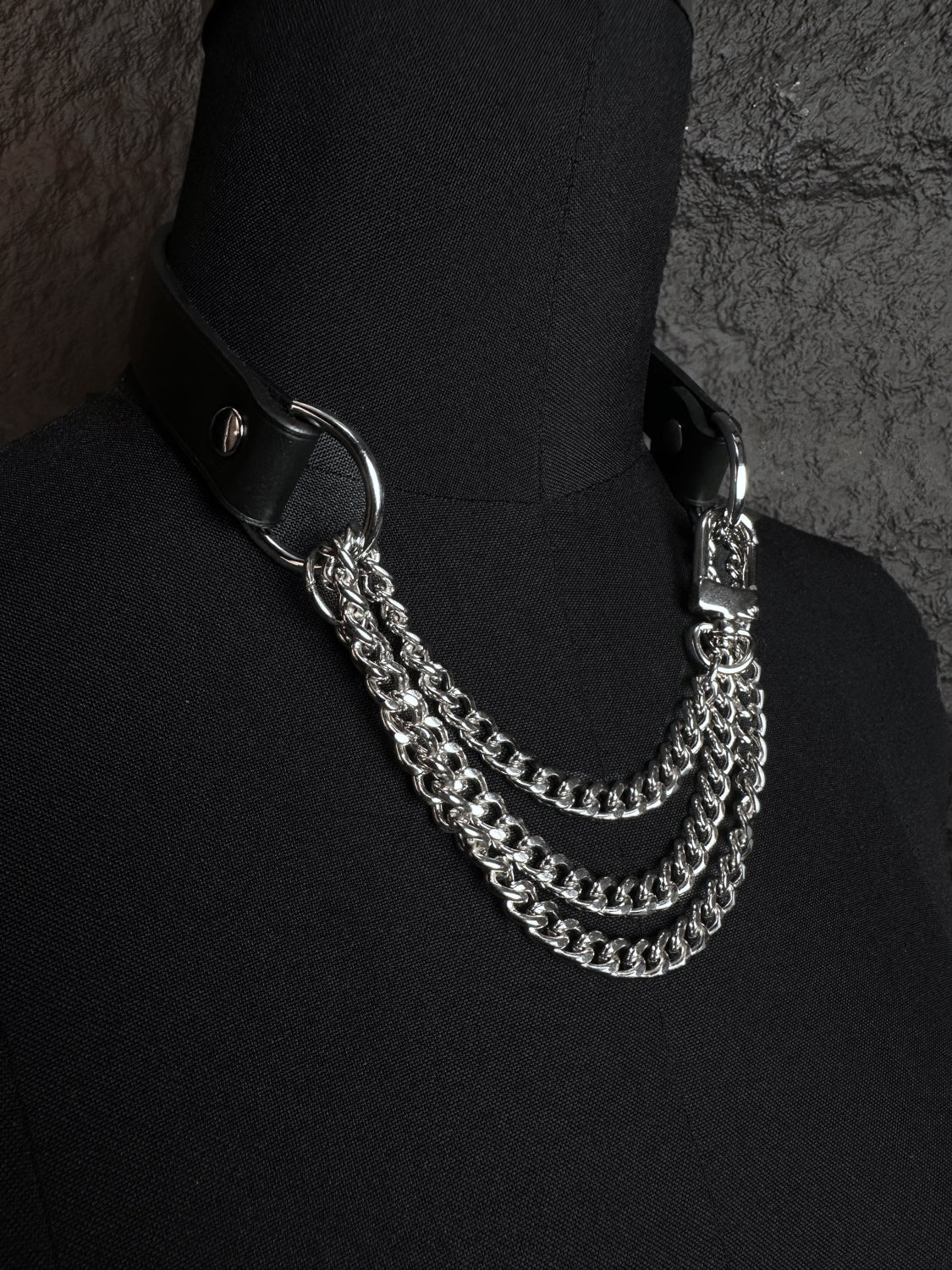 CHICCHOK [Breathless] Pulling Fashion and Fun Choker