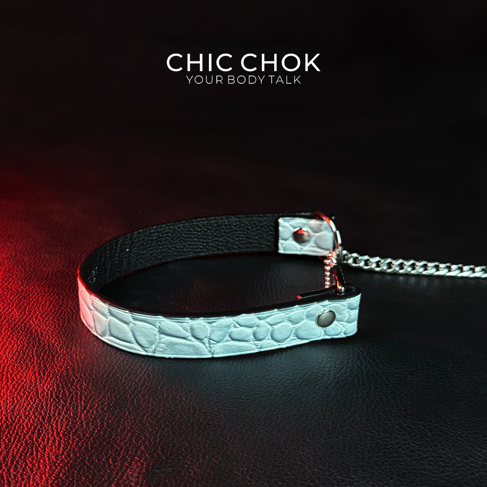 CHICCHOK [Breathless] Pulling Fashion and Fun Choker(Ice Blue Crocodile Texture)