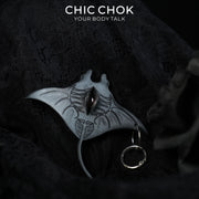 CHICCHOK Abyssal Eye Manta 천연 가죽 펜던트 | 고딕 유리 눈 키체인 | 다크 초현실주의 오션 사이버 펑크 백 참