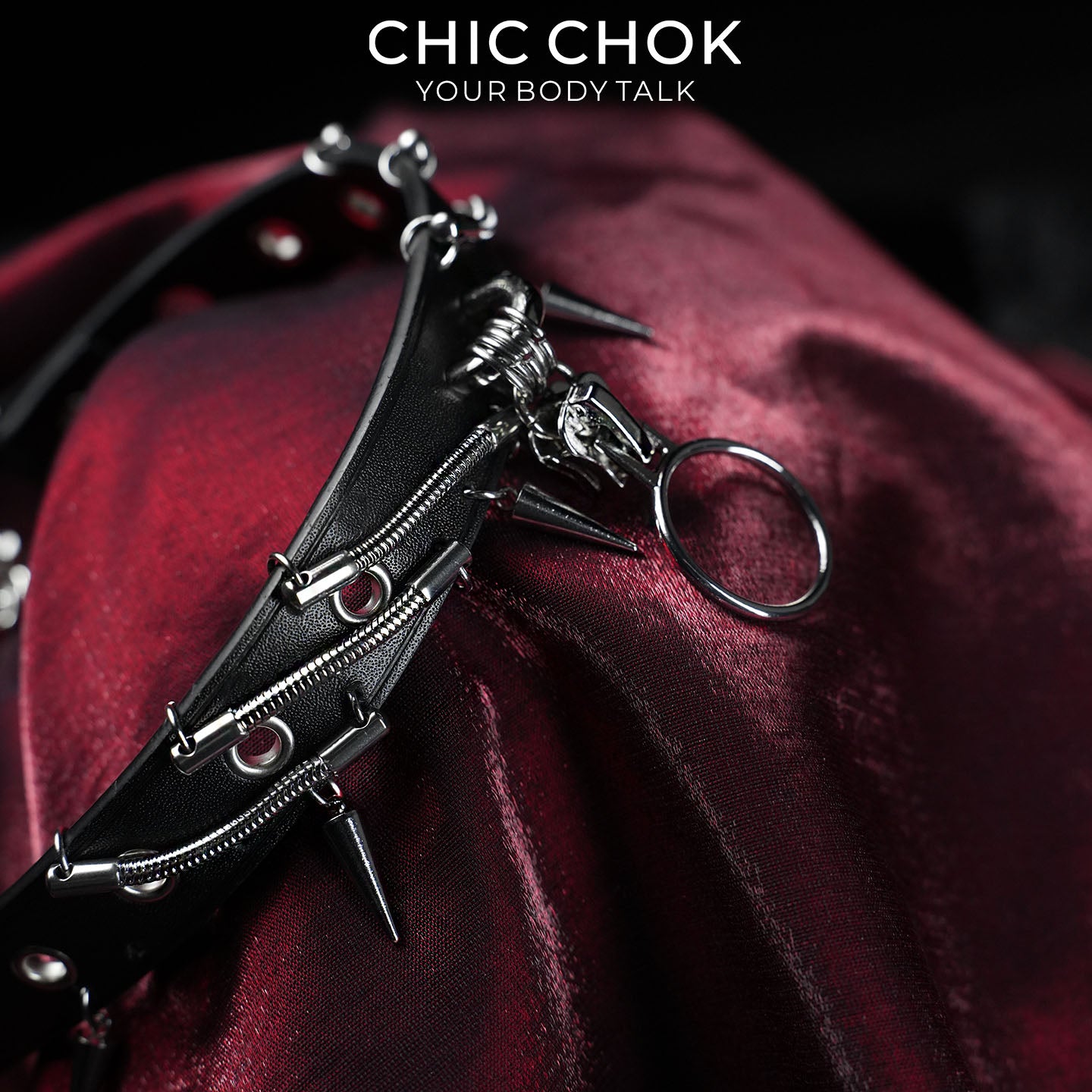 CHICCHOK Synapse Pulse | Choker cyberpunk com espikes | Coleira industrial preta fosca