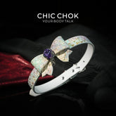 CHIC CHOK: Tranquil Abundance Pearly Iridescent Shell Textured Bow Necklace - CHICCHOK - Choker