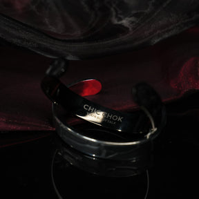 CHICCHOK Classic Close Bracelet Stainless Steel Subtle Stylish Non-Adjustable Bracelet