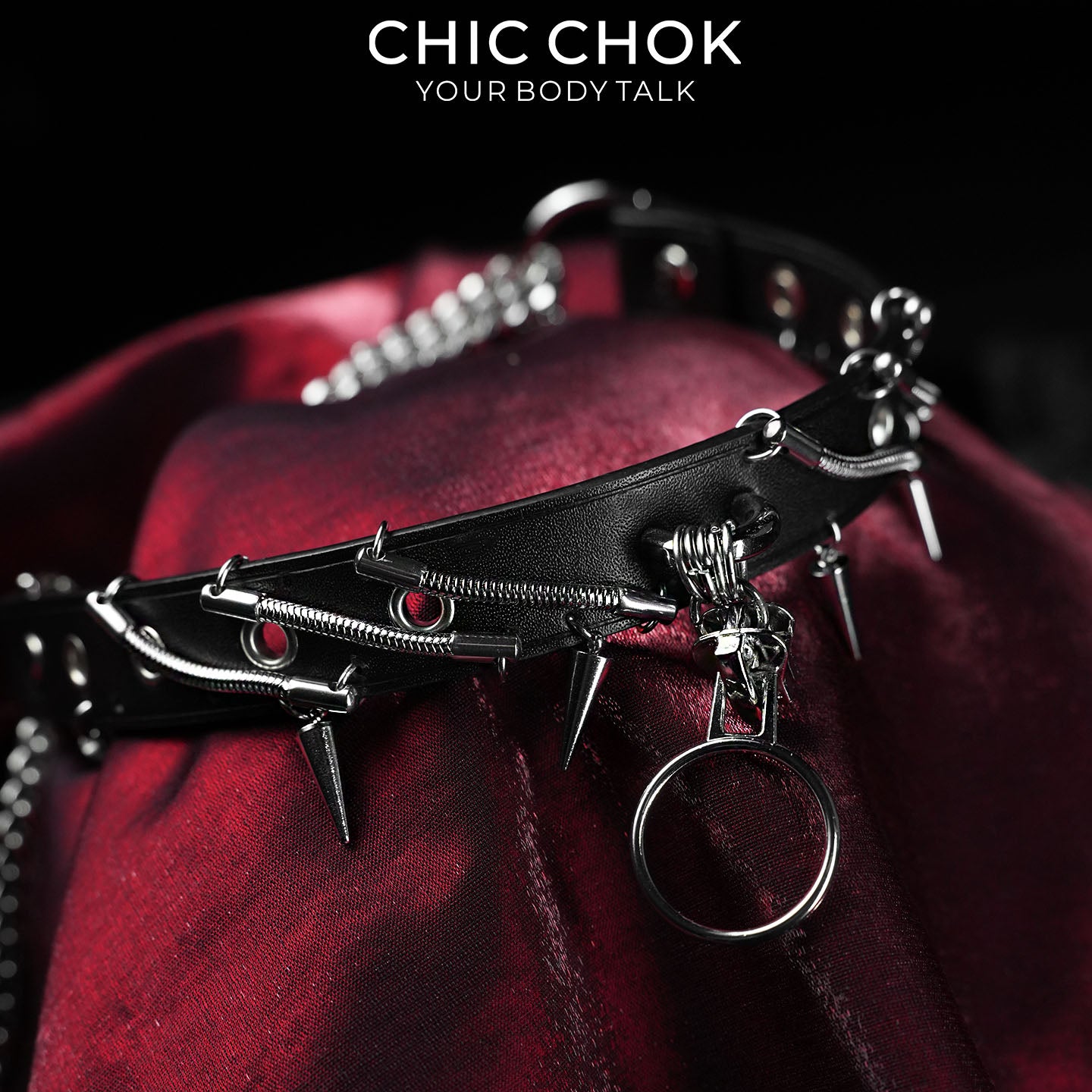 CHICCHOK Synapse Pulse | Choker cyberpunk com espikes | Coleira industrial preta fosca