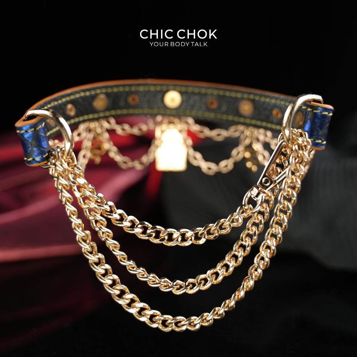 CHICCHOK Lover's Whisper | 블루 스네이크 타로 초커 | 레이어드 골드 고딕 네크리스