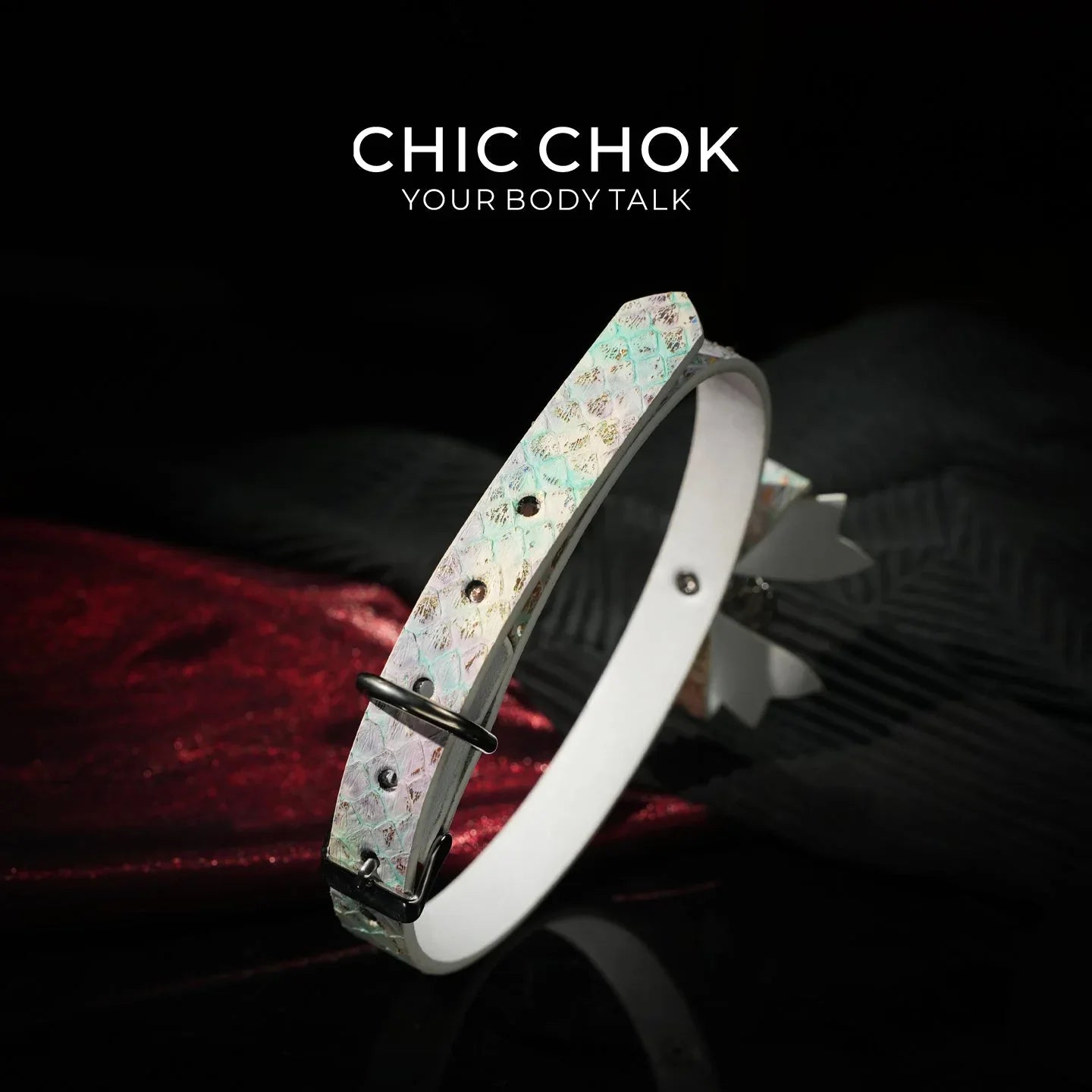 CHIC CHOK: Tranquil Abundance Pearly Iridescent Shell Textured Bow Necklace - CHICCHOK - Choker