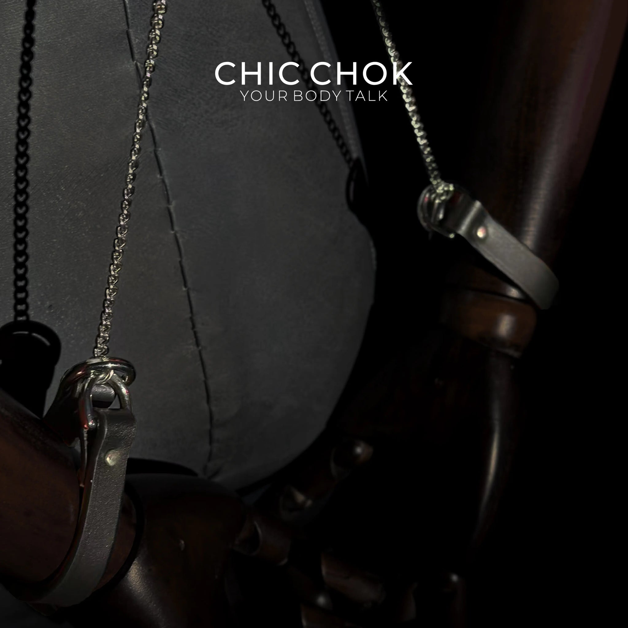 CHICCHOK Breathless Handchain Set
