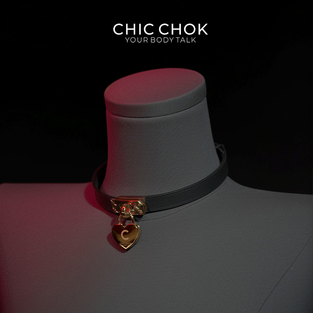 CHICCHOK [The Minimalism] - Classic Front Closure Customize Non-adjustable Fashion Choker(With a love lock)
