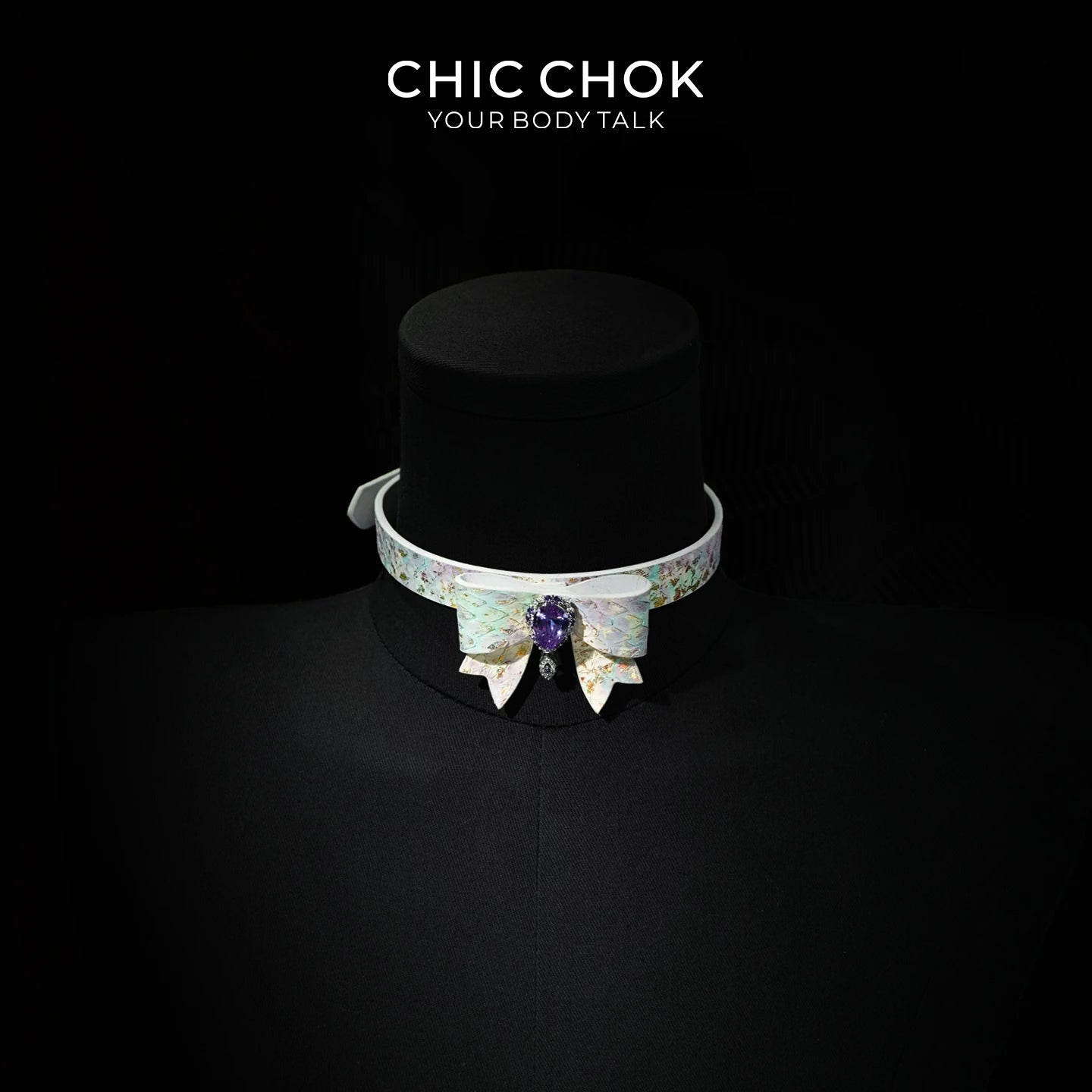 CHIC CHOK: Tranquil Abundance Pearly Iridescent Shell Textured Bow Necklace