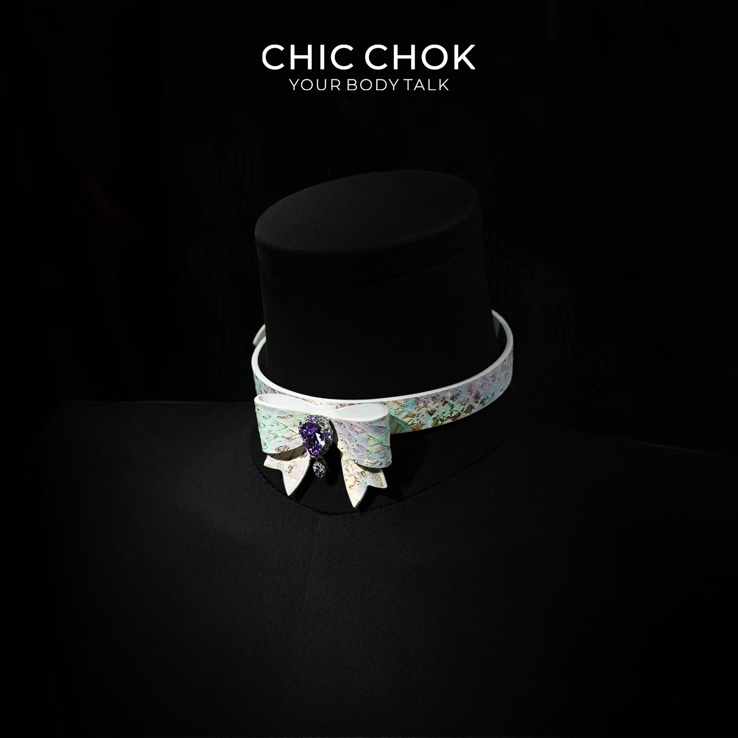 CHIC CHOK: Tranquil Abundance Pearly Iridescent Shell Textured Bow Necklace