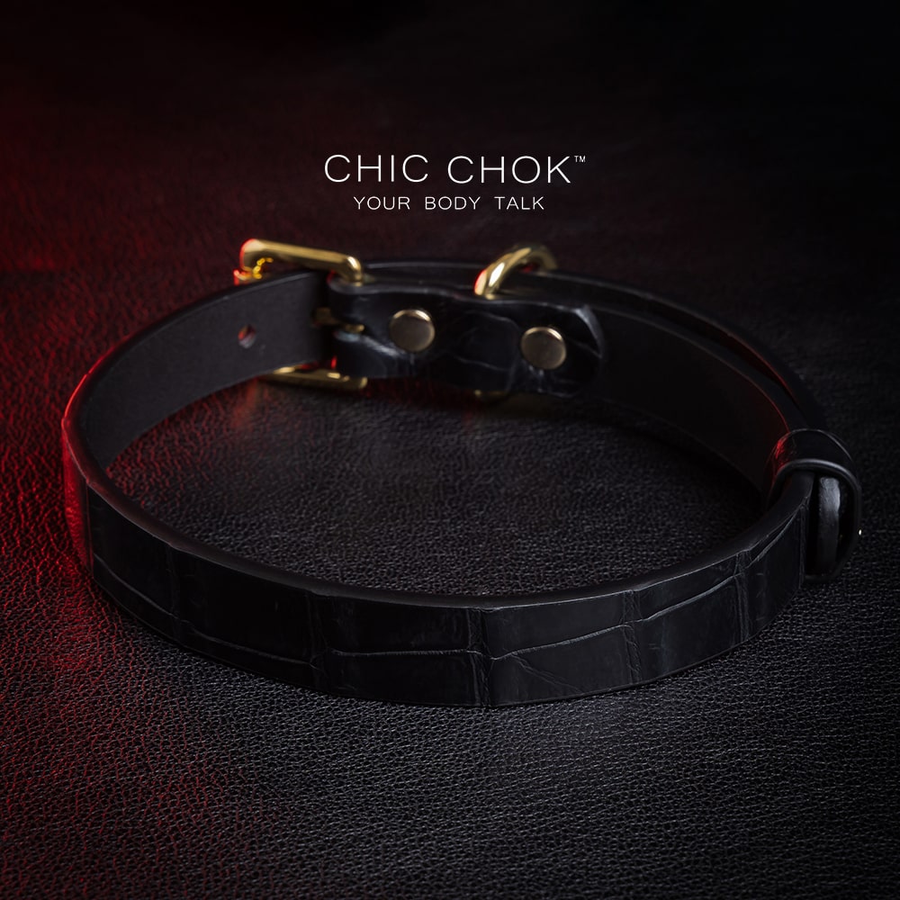 Rose Gold hardware belt design&nbsp;bracelet, solid looking yet comfortable feeling while wearing it. Day wear bracelet matches casual or formal dress.