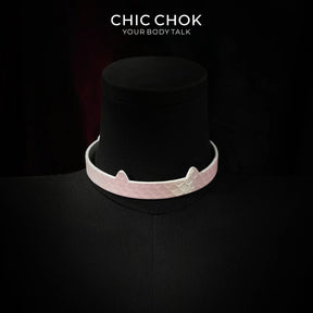 CHIC CHOK The Serpent’s Gaze