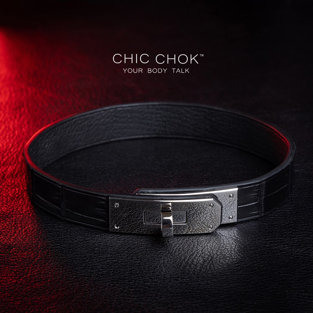 chiccok Stan's Dream Collar Elegant black crocodile leather choker featuring a sleek silver metallic clasp, showcasing premium craftsmanship, rich textures
